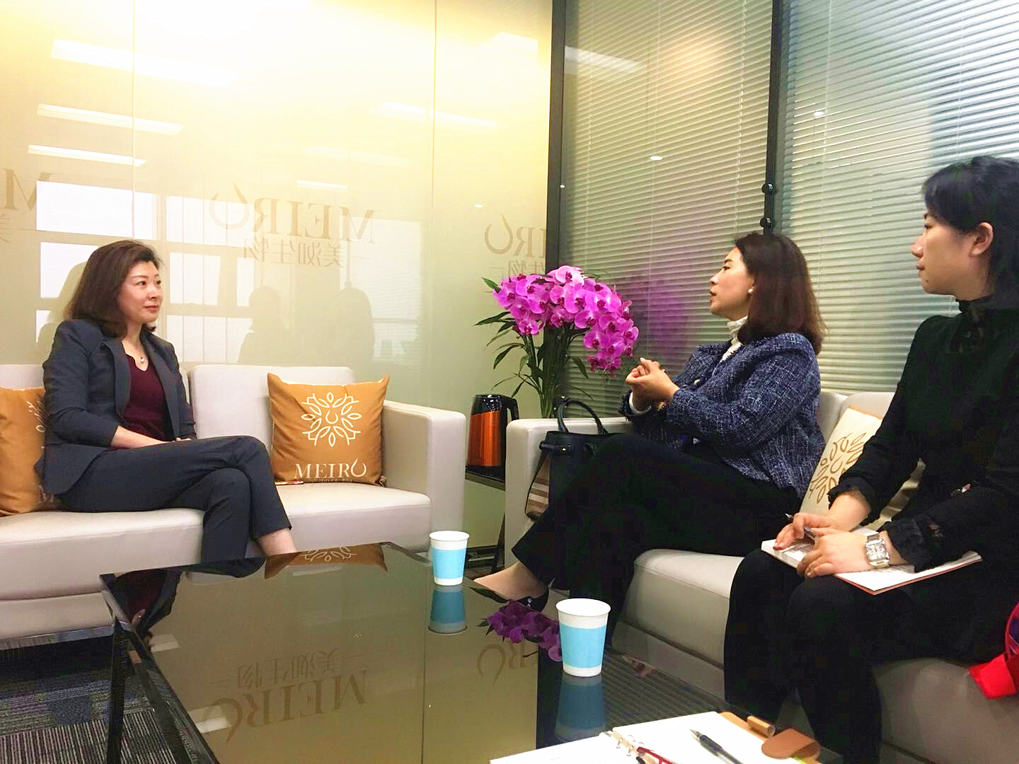 東信醫(yī)藥集團(tuán)牽手融智家庭社區(qū)指導(dǎo)中心，達(dá)成公益項(xiàng)目合作意向