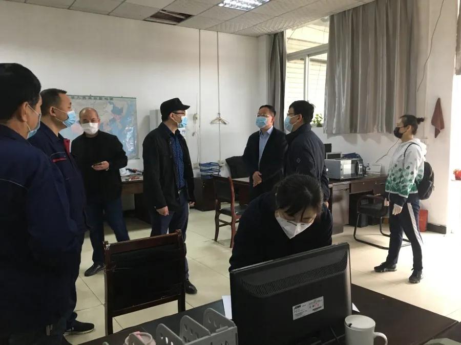 湖北省藥監(jiān)局武漢分局檢查組考察東信醫(yī)藥，助力復(fù)工復(fù)產(chǎn)