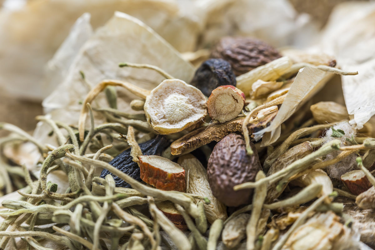 大力發(fā)展中醫(yī)藥 市場(chǎng)規(guī)?；蛴瓉?lái)新一波增長(zhǎng)