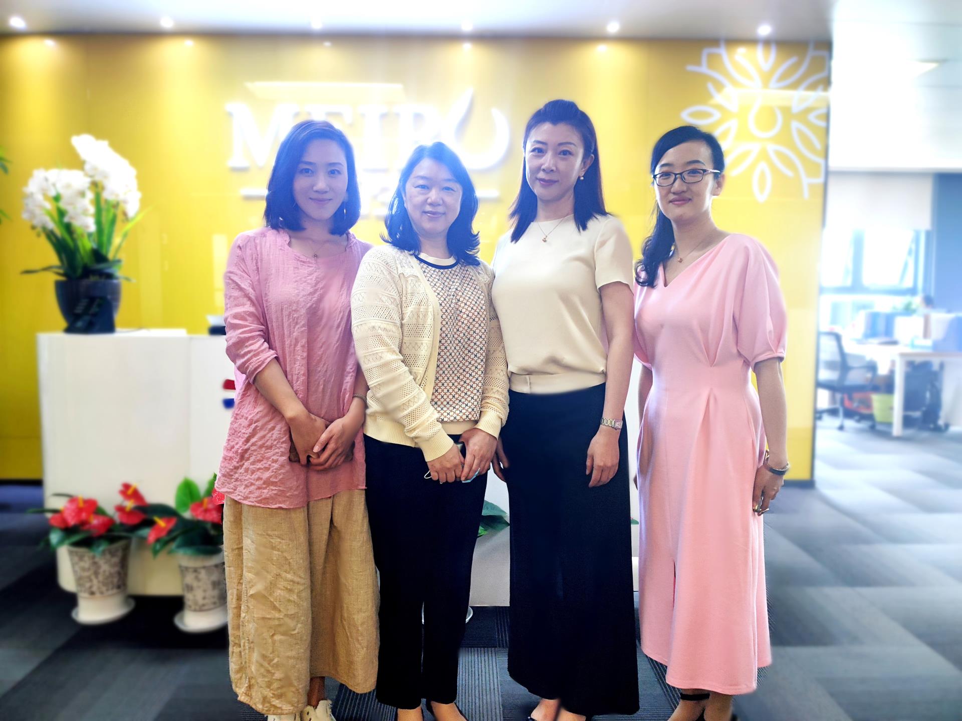 江岸區(qū)婦聯(lián)領(lǐng)導(dǎo)蒞臨東信醫(yī)藥集團(tuán)走訪調(diào)研，助力企業(yè)發(fā)展